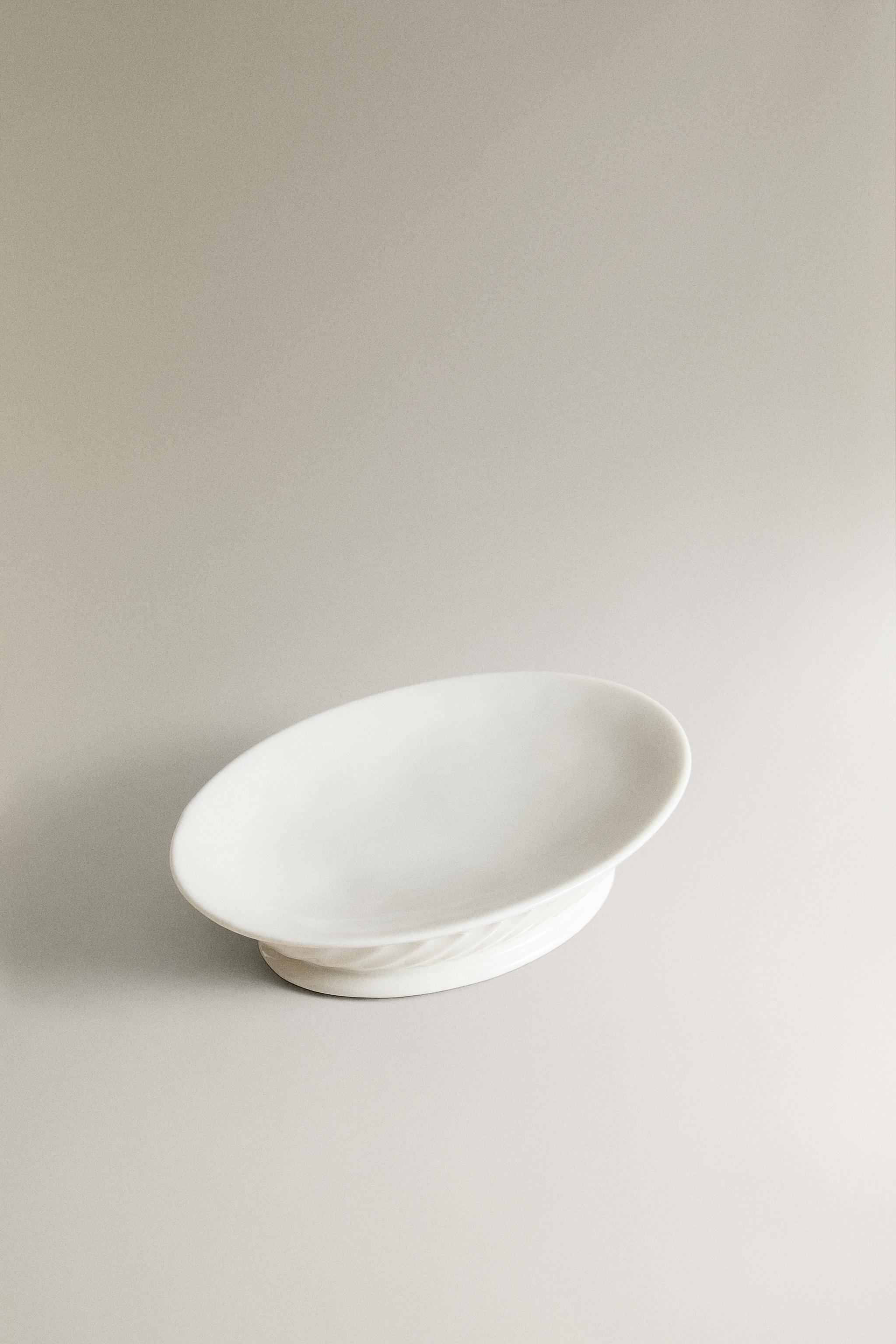 EMBOSSED CERAMIC SOAP DISH